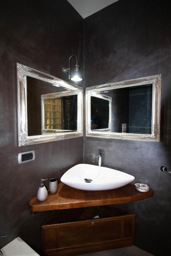 La Casa Di Adele Cagliari B&B Екстер'єр фото