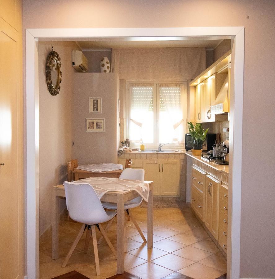 La Casa Di Adele Cagliari B&B Екстер'єр фото