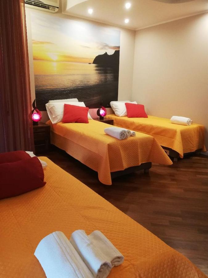 La Casa Di Adele Cagliari B&B Екстер'єр фото